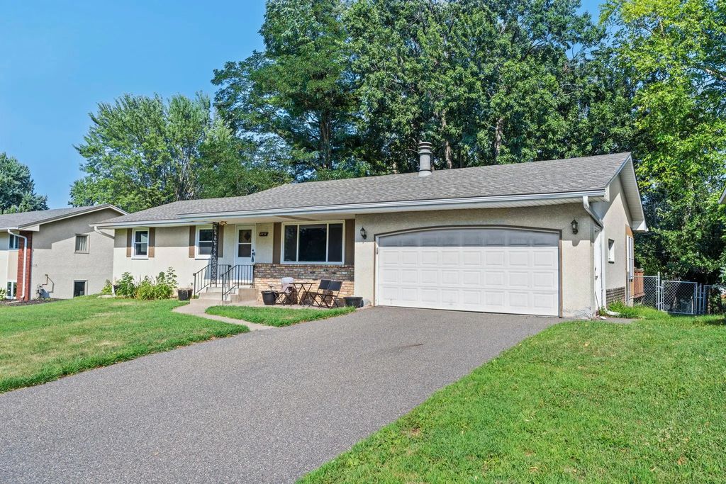 4832 Flag Avenue N, New Hope
