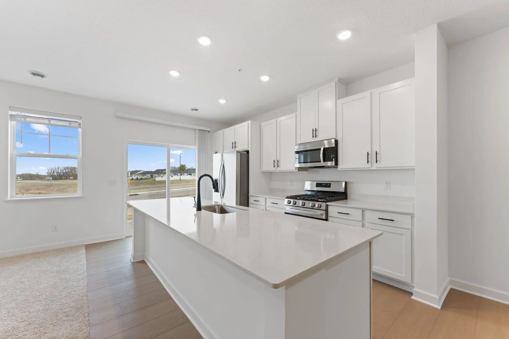10564 Glacier Lane N, Maple Grove