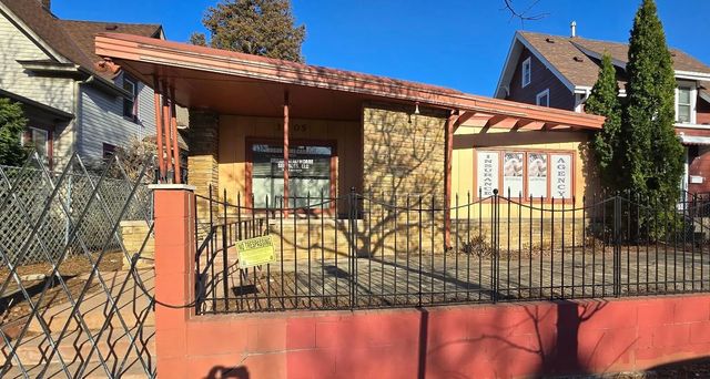 3105 Bloomington Avenue, Minneapolis