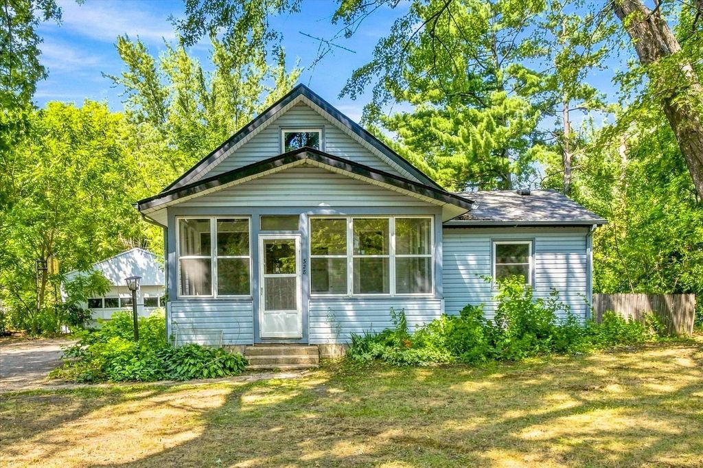 328 3rd Street Se, Braham