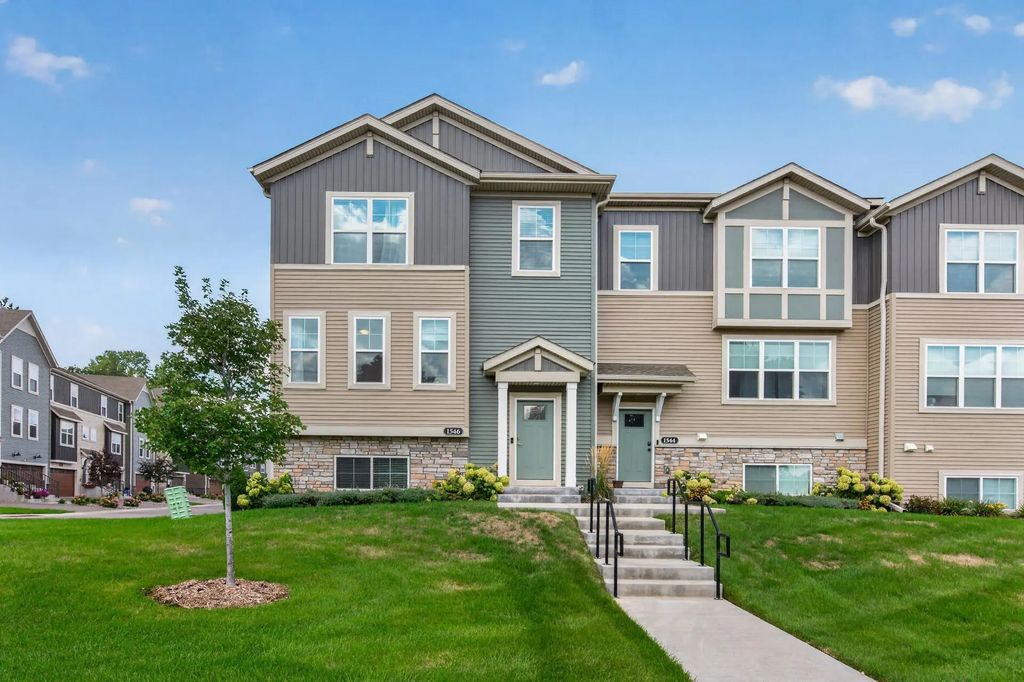 1546 Timberwood Lane, West Saint Paul