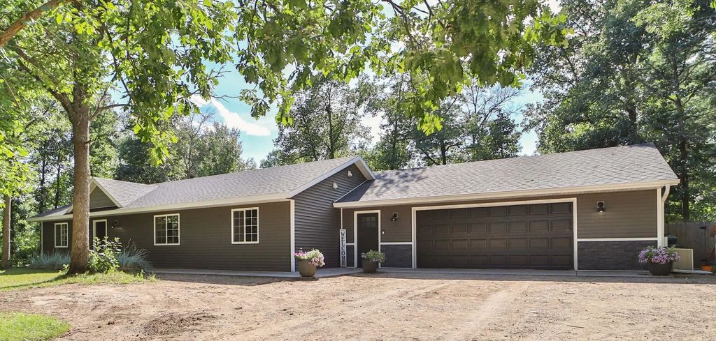49363 Morrison Line Road, Motley