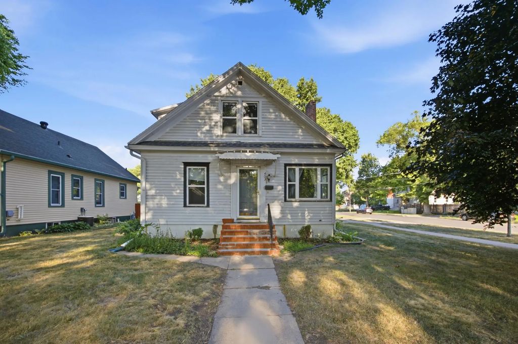 403 14th Street S, Fargo