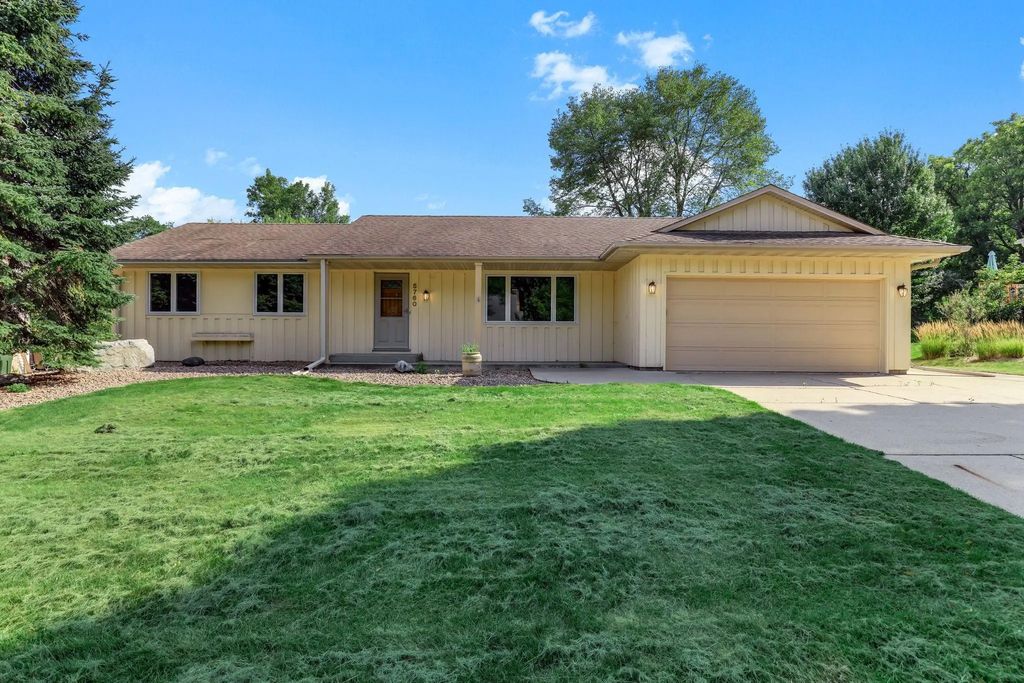 5760 131st Street W, Apple Valley