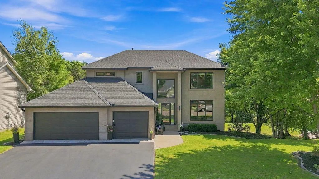 9365 Shetland Road, Eden Prairie