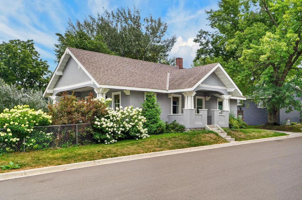 940 6th Avenue Sw, Pine City