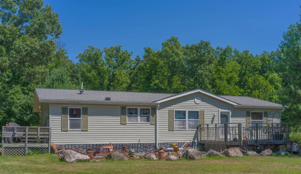 24256 State Highway 18, Deerwood