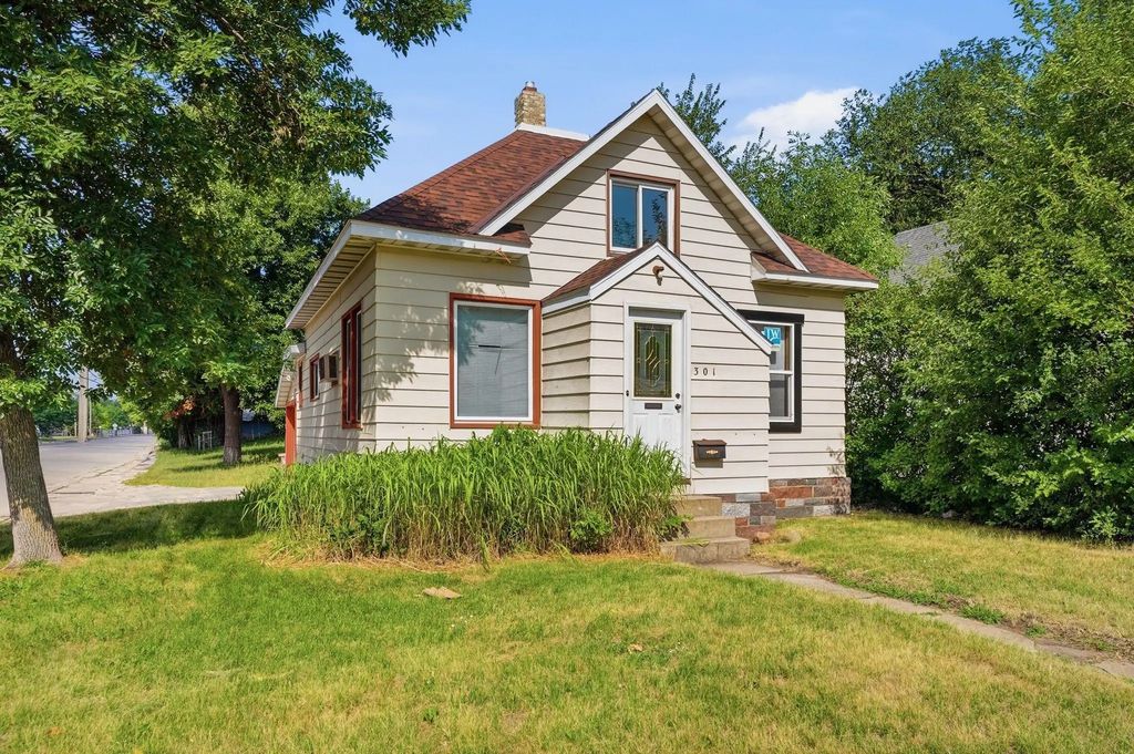 301 19th Avenue N, Saint Cloud