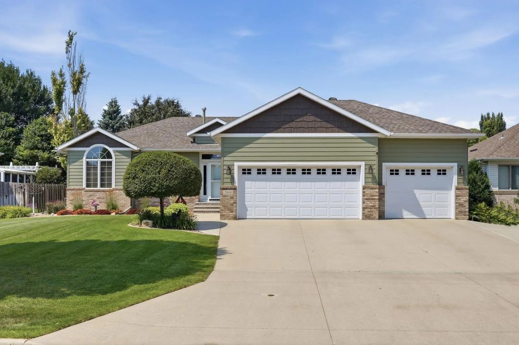 2040 Ruxton Court, West Fargo