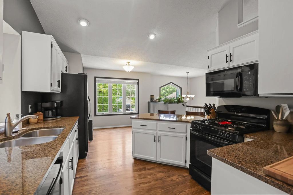 7600 Palomino Lane, Lino Lakes