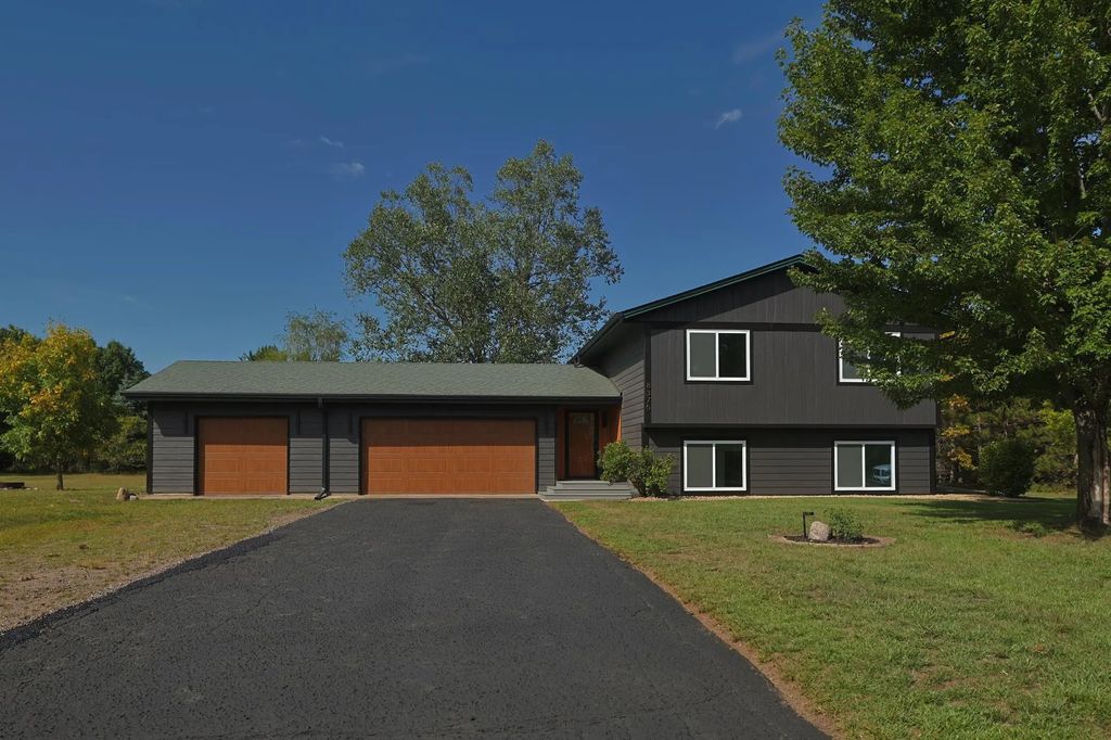 8375 155th Lane Nw, Andover