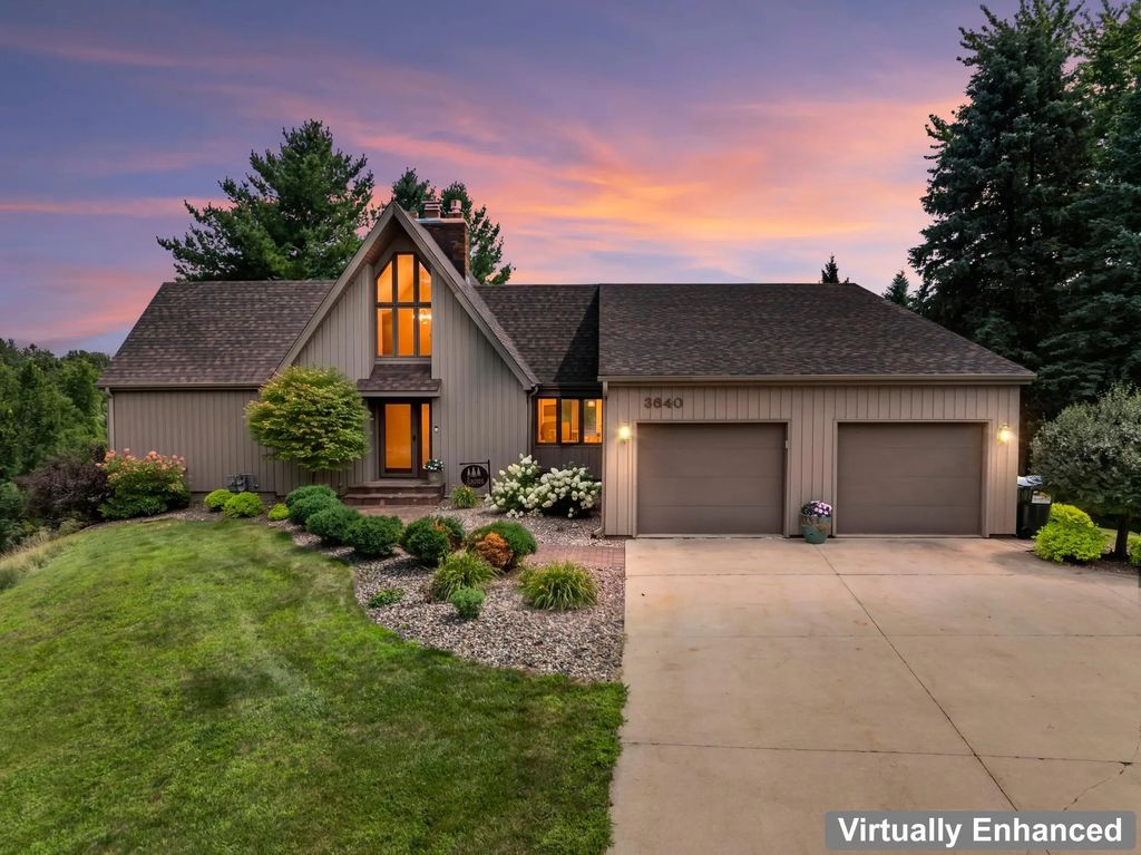 3640 Lakeview Court Ne, Rochester
