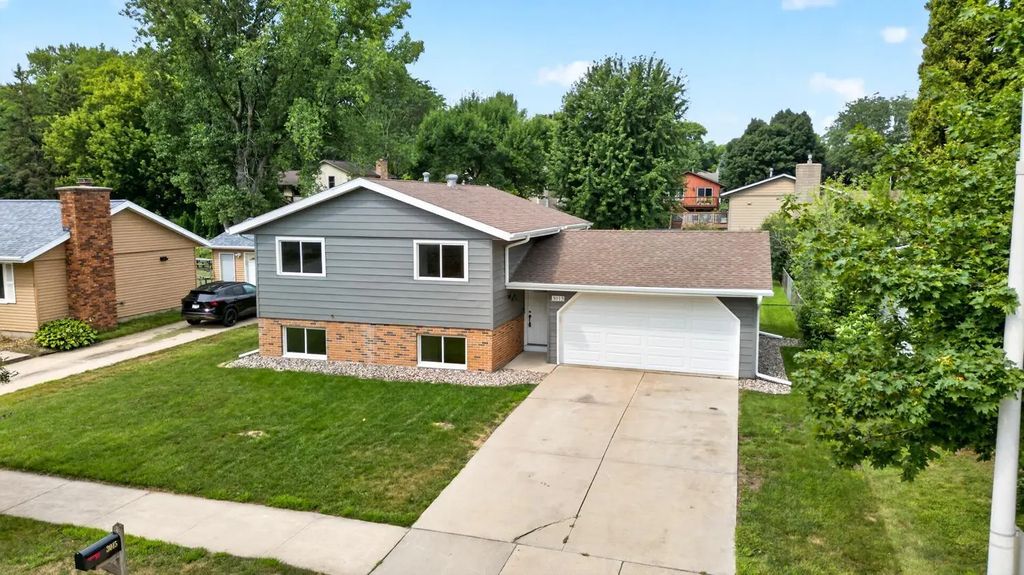 3015 4th Avenue Nw, Rochester