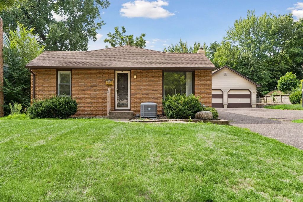 96 Orange Avenue W, Saint Paul