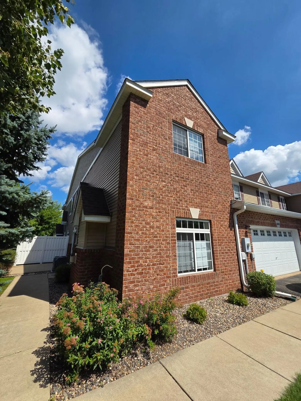 18442 Lafayette Way 628e, Lakeville