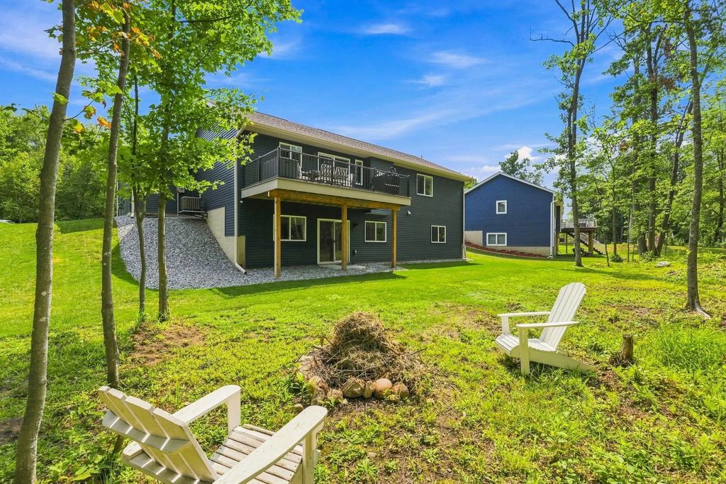 425 Knollwood Avenue, Saint Croix Falls