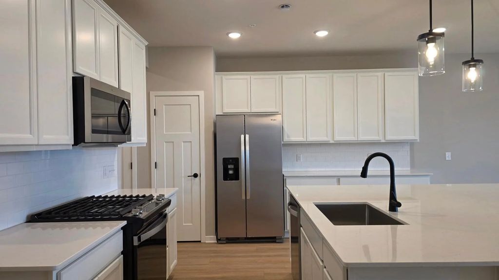 19206 Goldenrod Trail, Corcoran