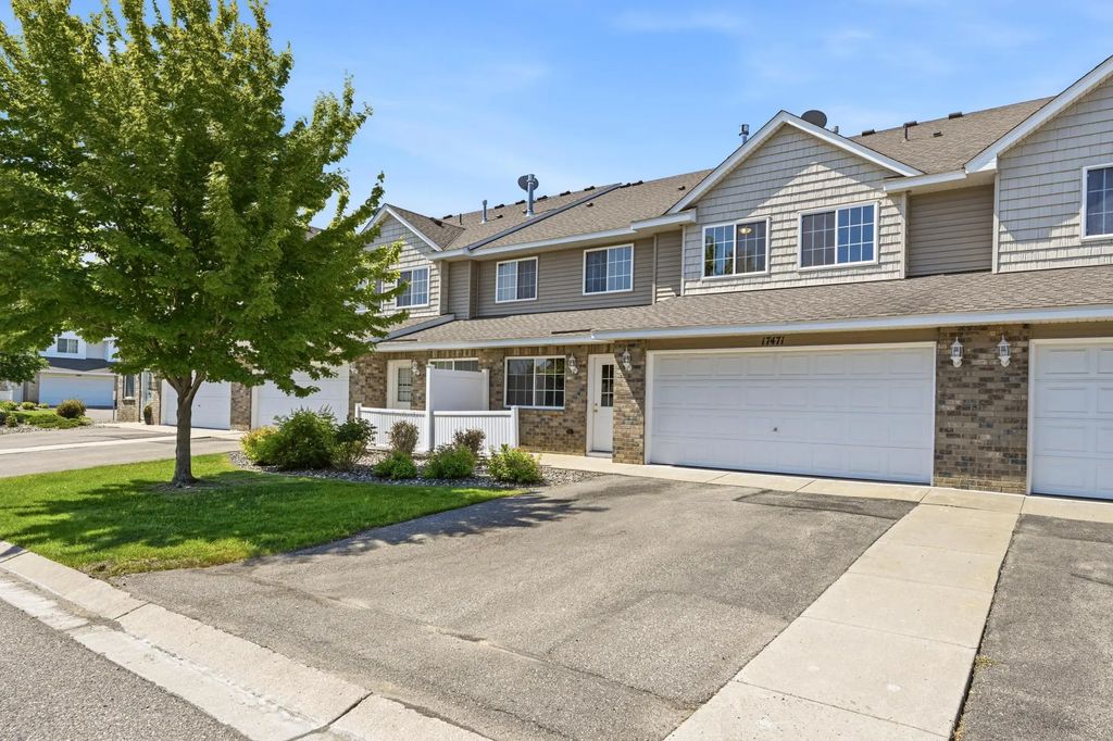 17471 Gettysburg Way, Lakeville