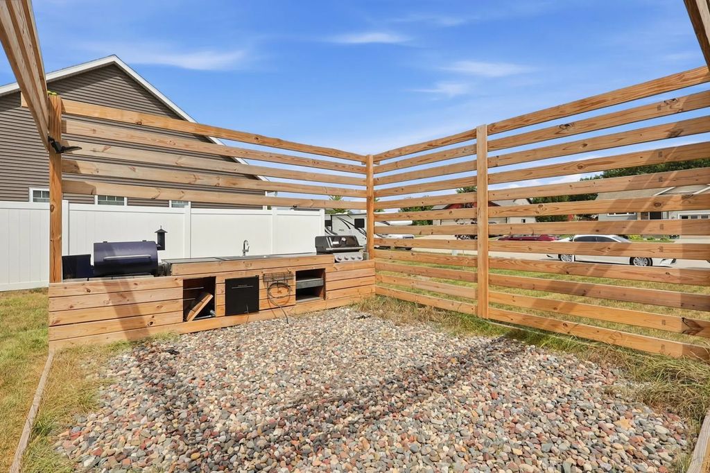 201 14th Avenue Nw, Kasson