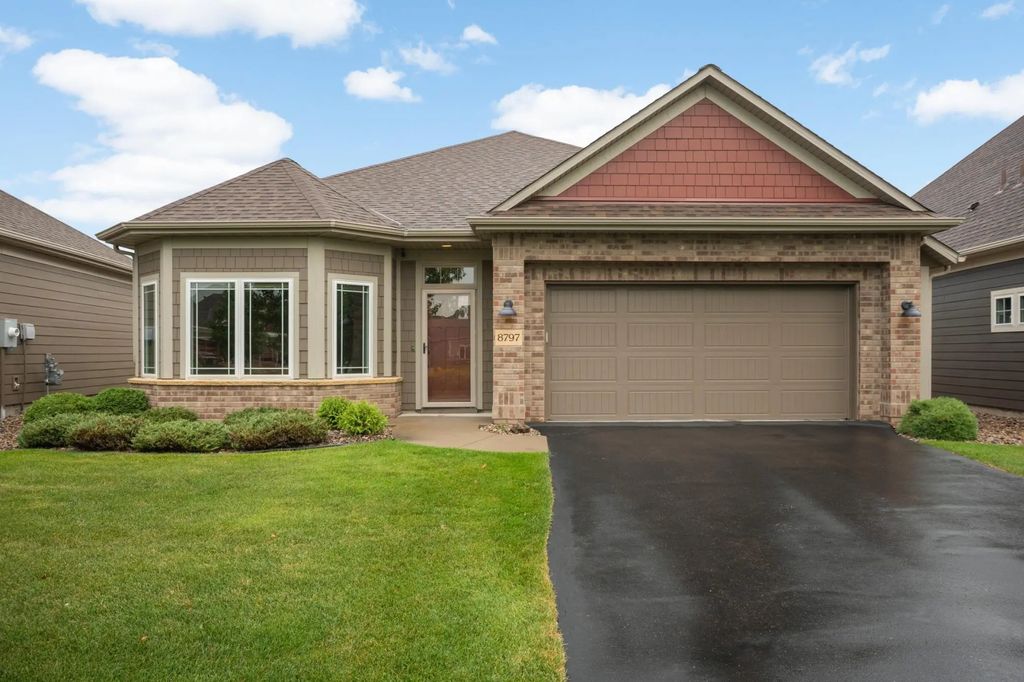 8797 Upper 7th Place, Lake Elmo