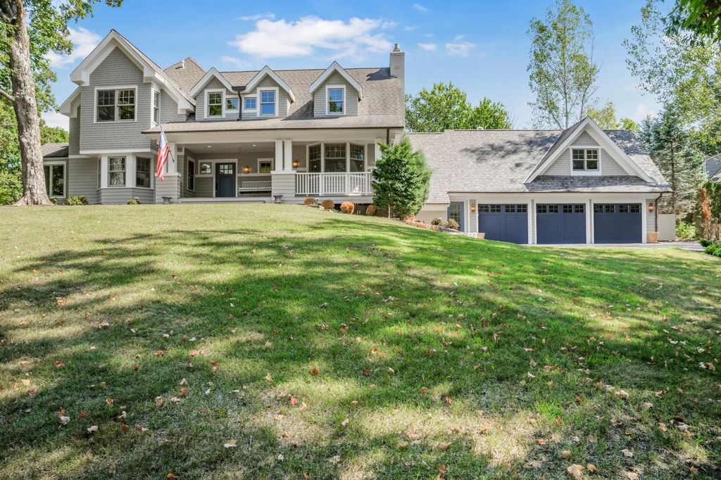 20590 Linden Road, Deephaven