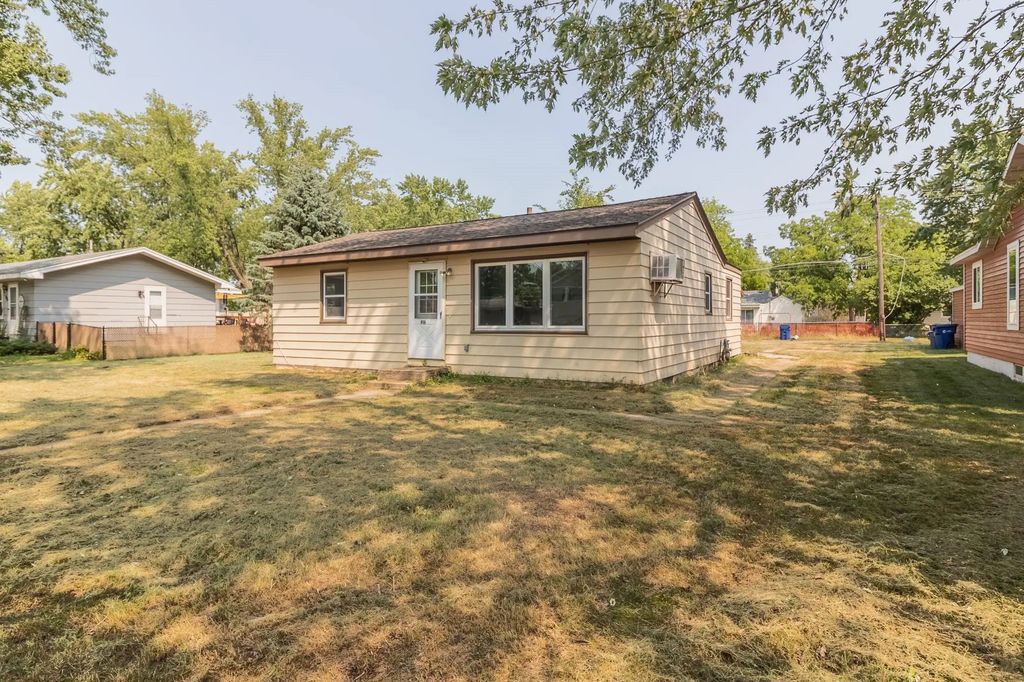 916 34th Avenue N, Saint Cloud