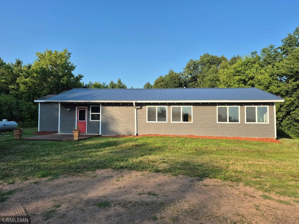 56359 Freedom Avenue, Pine City