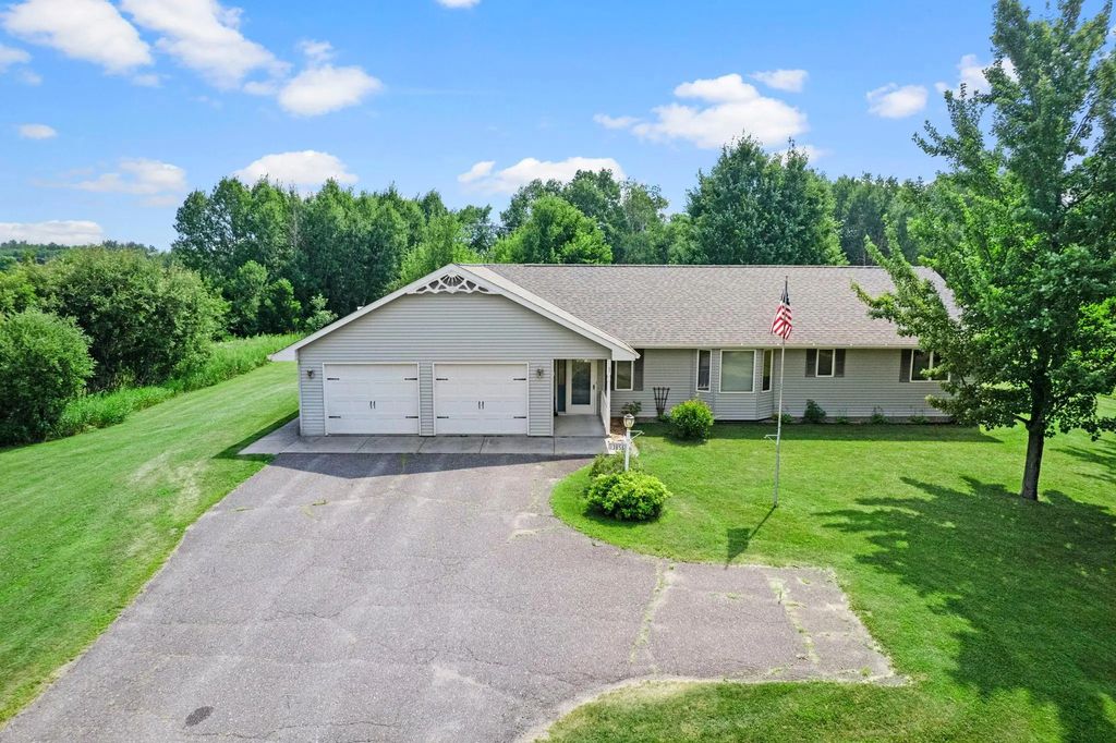 13856 9th Avenue Se, Milaca