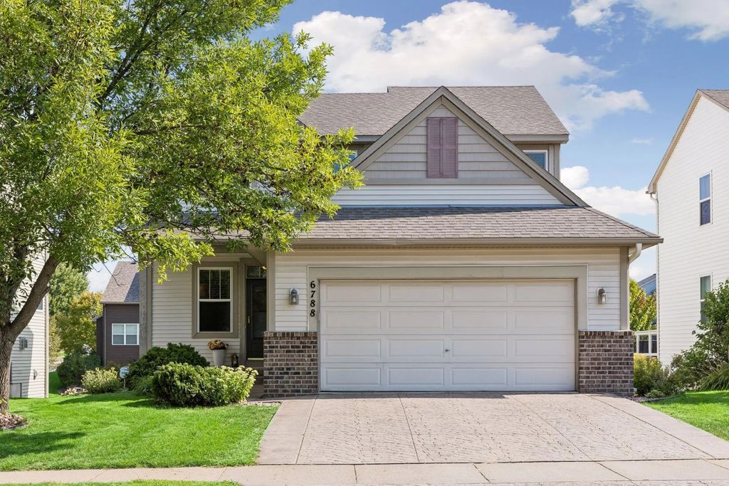6788 Troy Lane N, Maple Grove