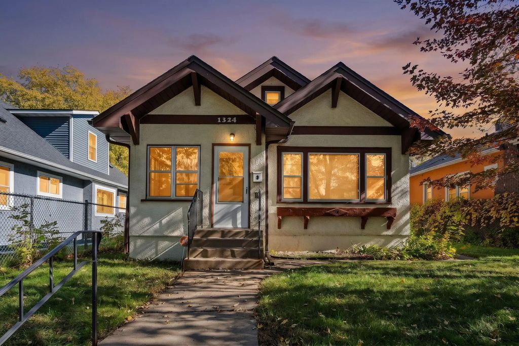 1324 Upton Avenue N, Minneapolis