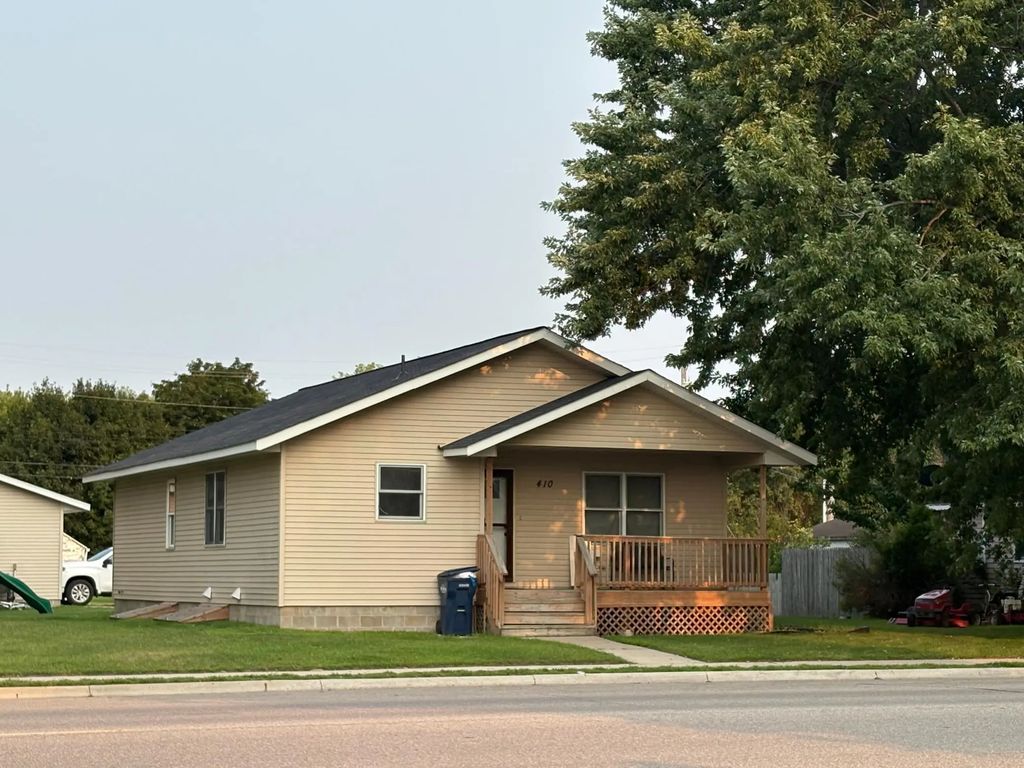 410 13th Street N, Benson
