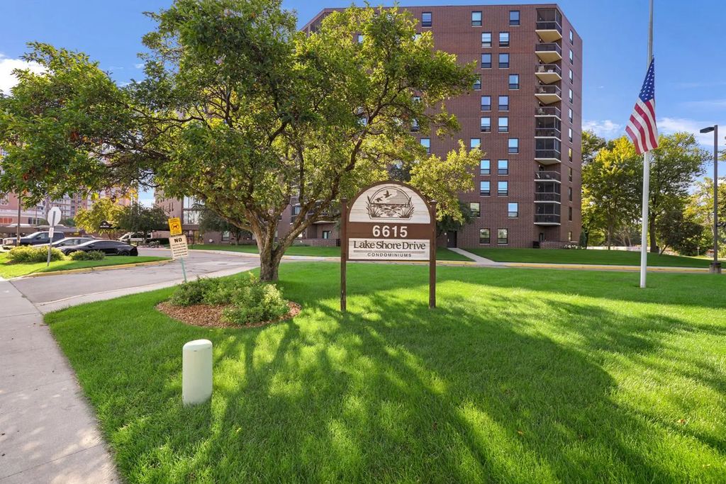 6615 Lake Shore Drive S 115, Richfield