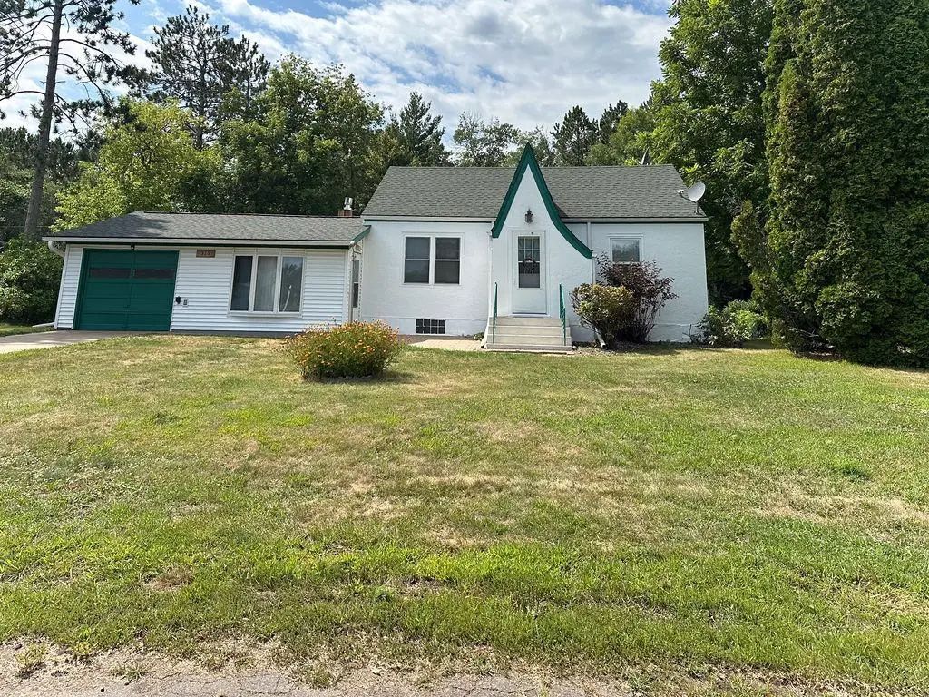 319 Pine Street S, Onamia