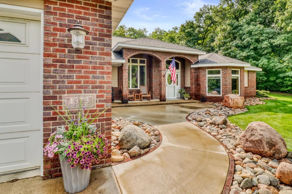 1373 Burroughs Road, Detroit Lakes