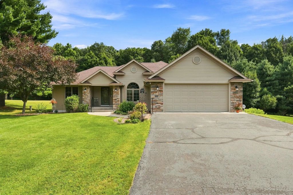 1208 83rd Avenue, Amery