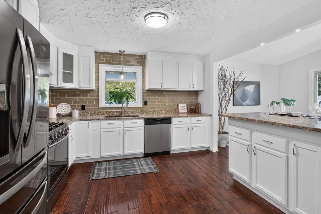 2133 76th Court N, Brooklyn Park