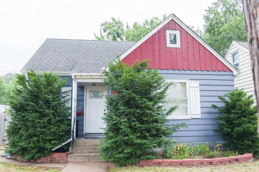 3658 Orchard Avenue N, Robbinsdale