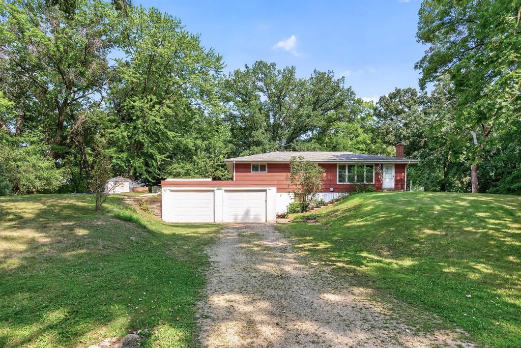 12850 Blanca Avenue W, Rosemount