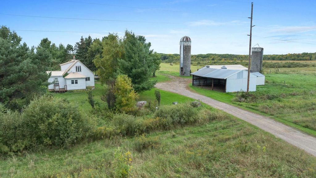 35053 180th Avenue, Onamia