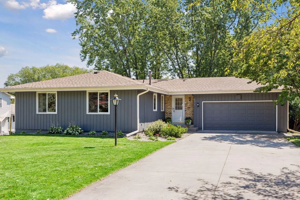 9925 Nord Road, Bloomington