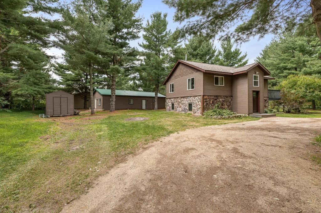 33181 Hickory Lane, Motley