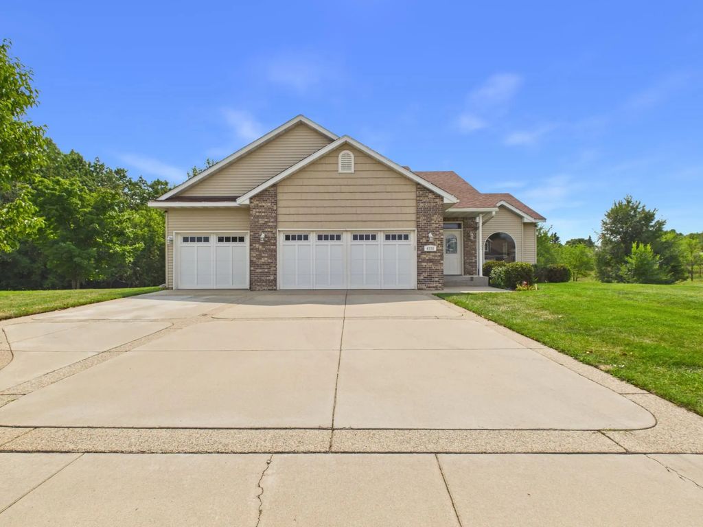 4728 4th Street Loop Ne, St Cloud
