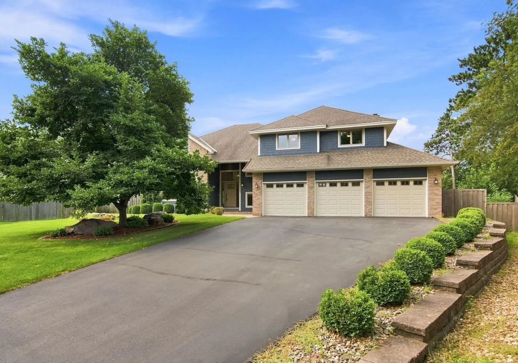10340 Summer Place, Eden Prairie
