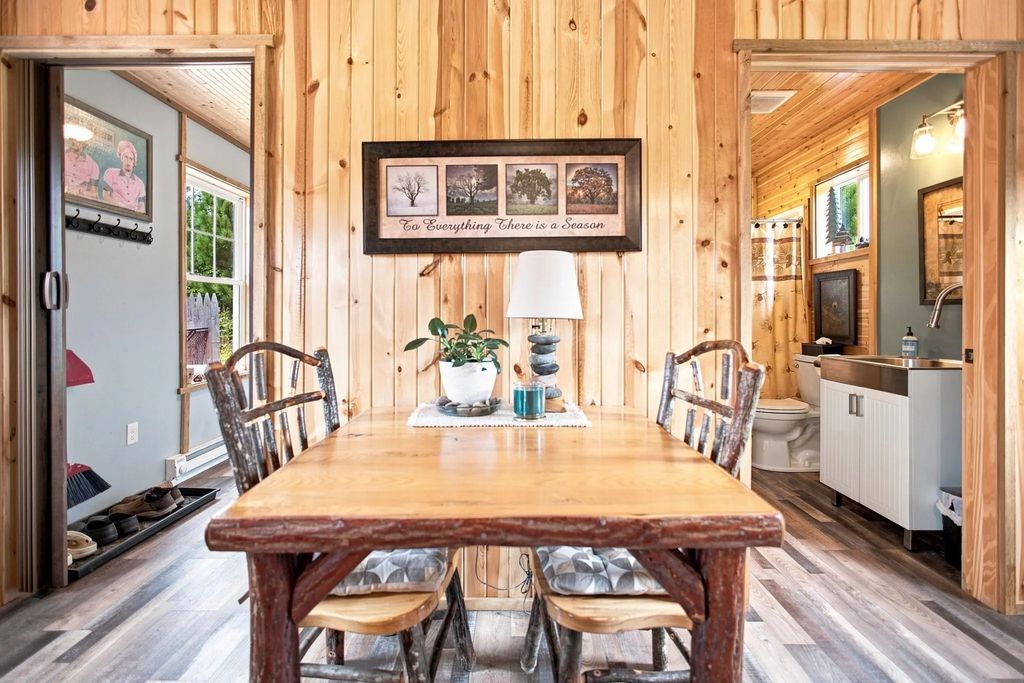 26162 Ashtons Trail, Webster