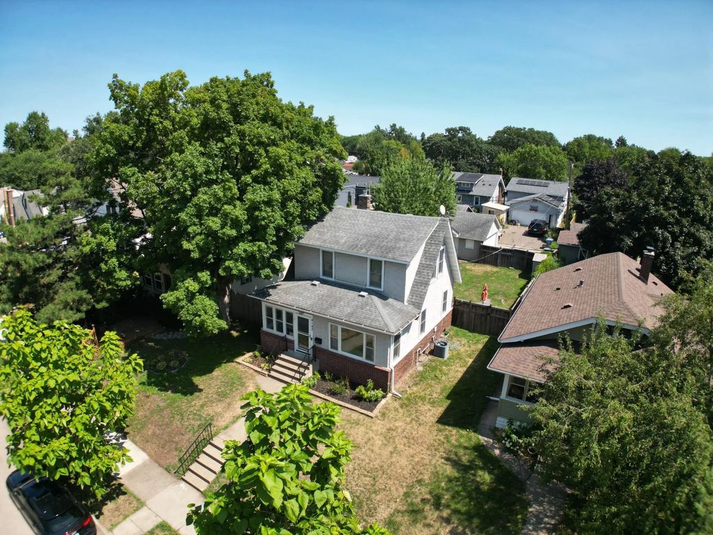 4142 Upton Avenue N, Minneapolis