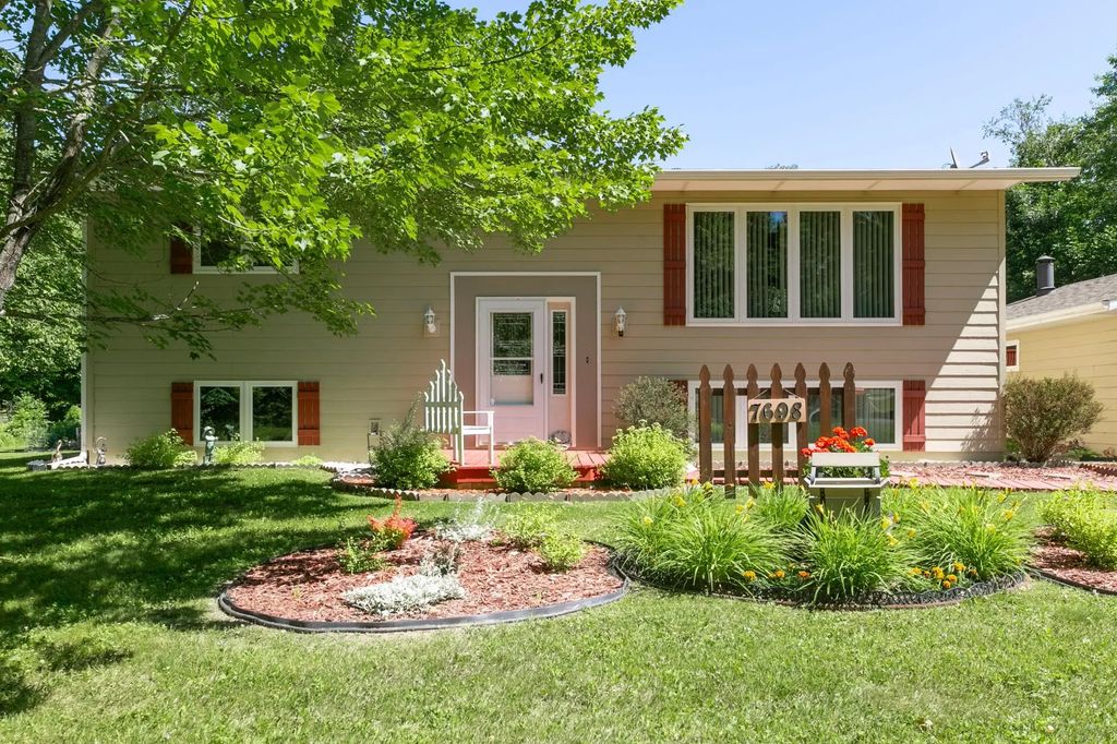 7698 State 200 Ne, Remer
