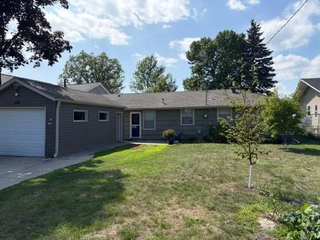 431 Shoreacres Drive, Big Lake