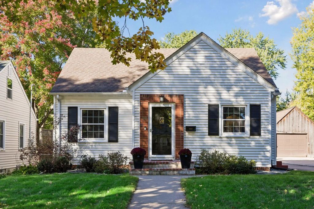 3908 Zarthan Avenue S, Saint Louis Park