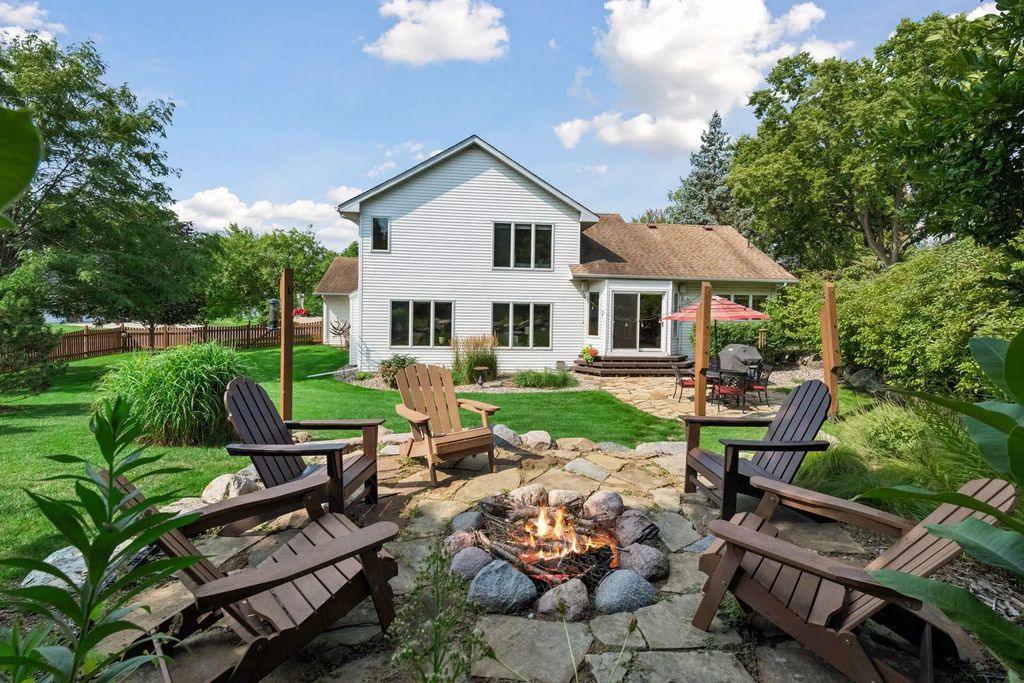 1965 Wenz Avenue, Chaska