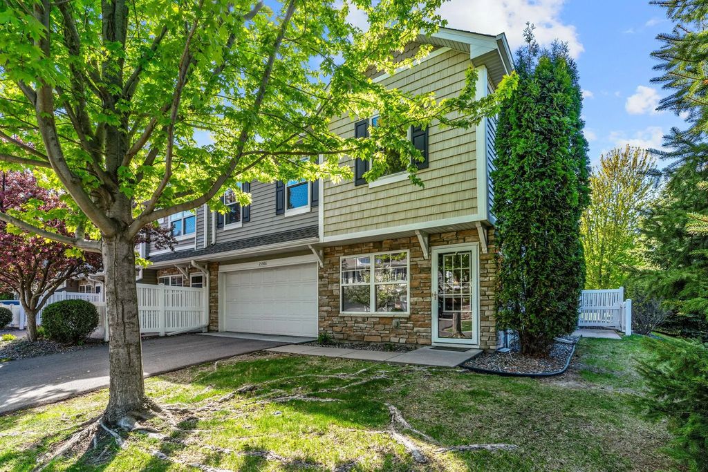 15366 60th Avenue N, Plymouth
